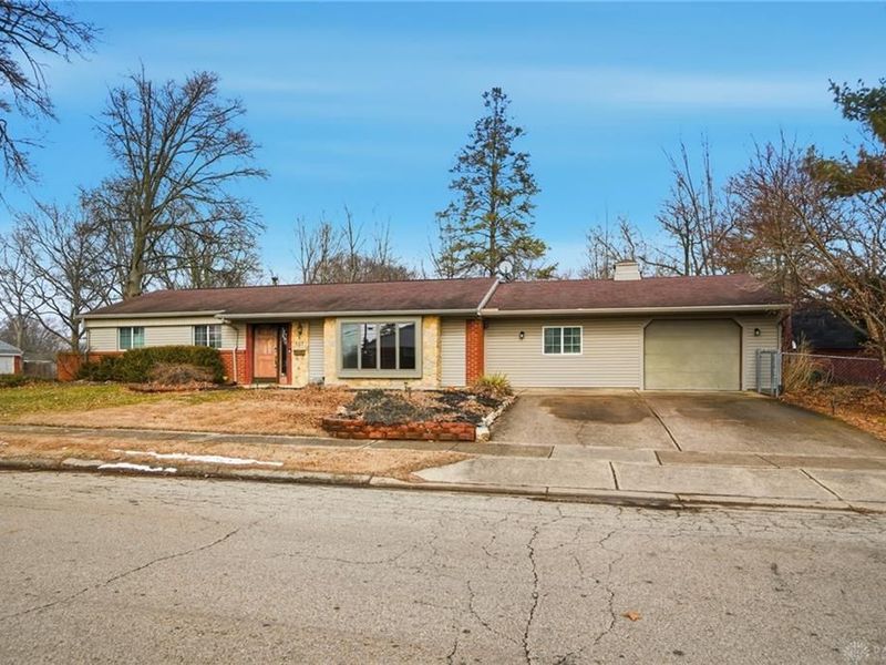 167 W Goodman Drive, Fairborn, OH 45324 Photo 2