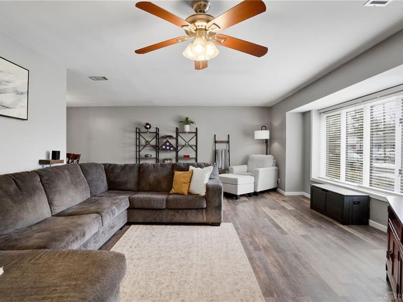 167 W Goodman Drive, Fairborn, OH 45324 Photo 5