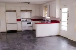 146 Chadwick Drive photo 4