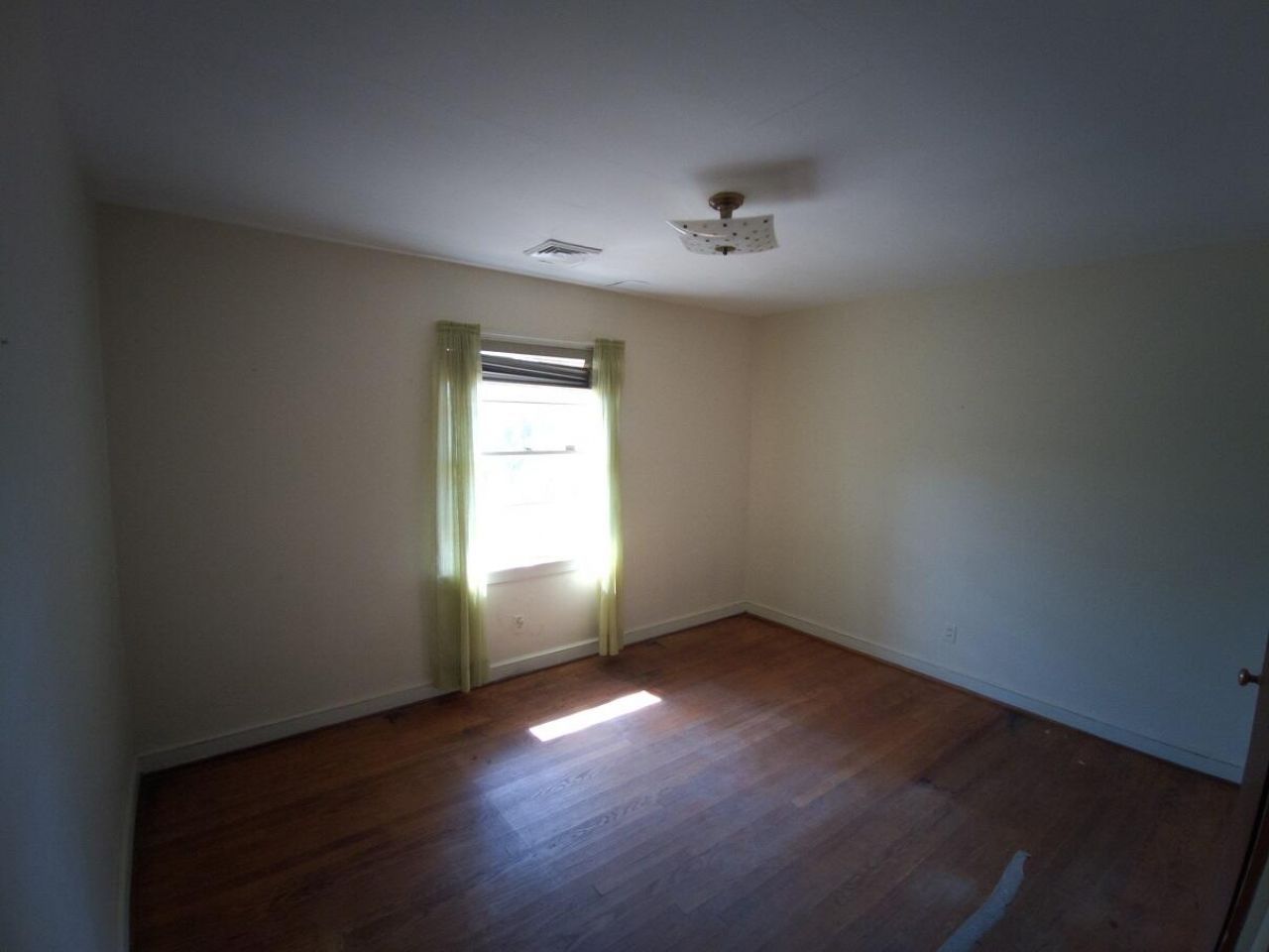 146 Chadwick Drive Photo 9