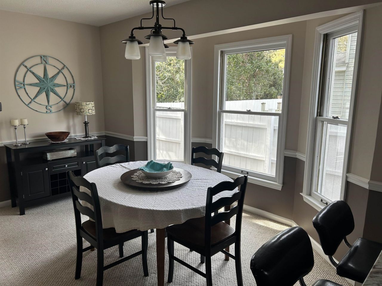 1575 Victoria Ln. Photo 17