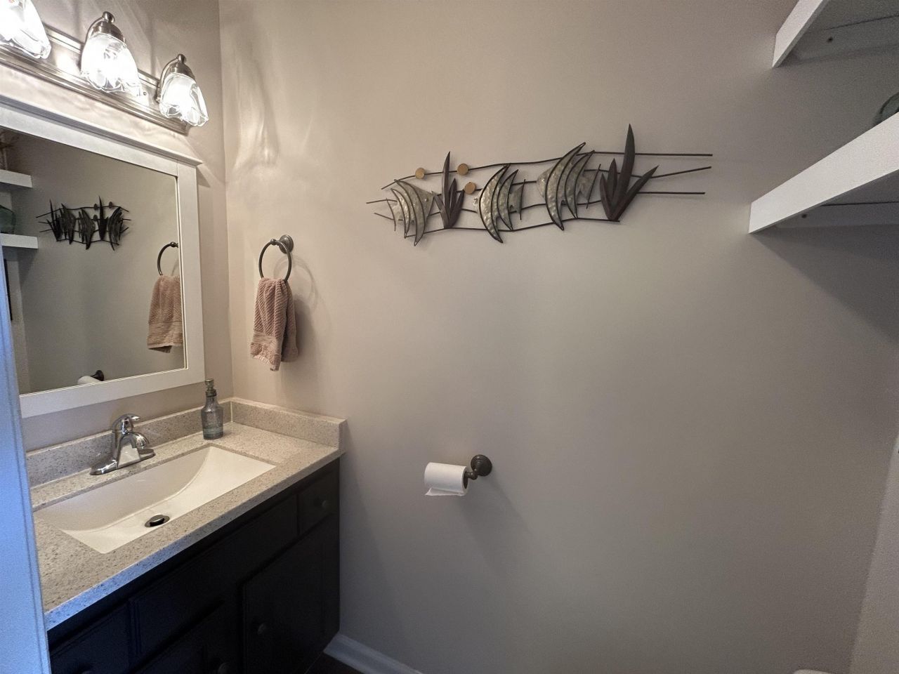 1575 Victoria Ln. Photo 19