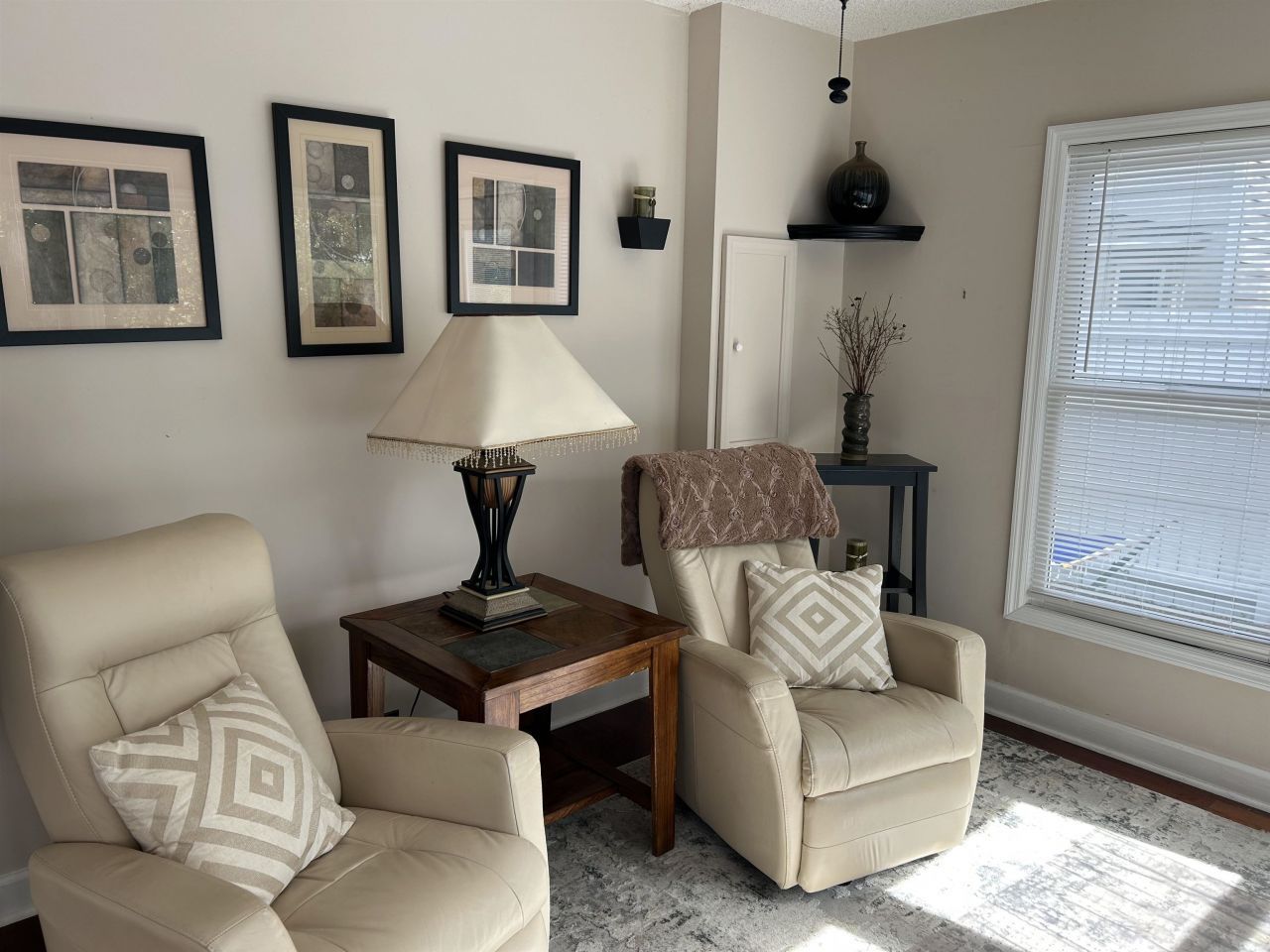 1575 Victoria Ln. Photo 22