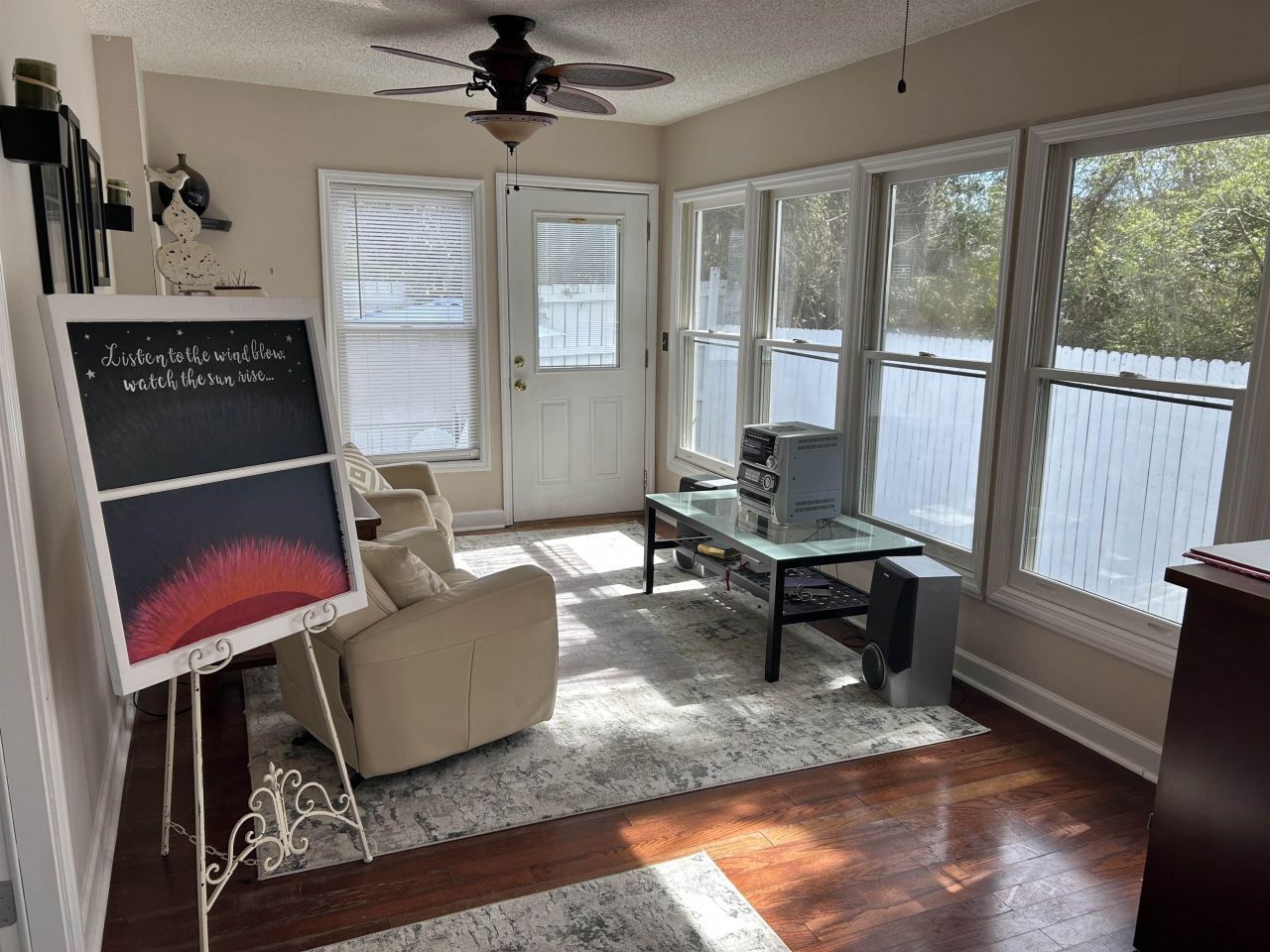 1575 Victoria Ln. Photo 23