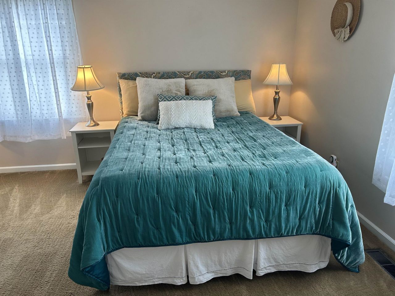 1575 Victoria Ln. Photo 29