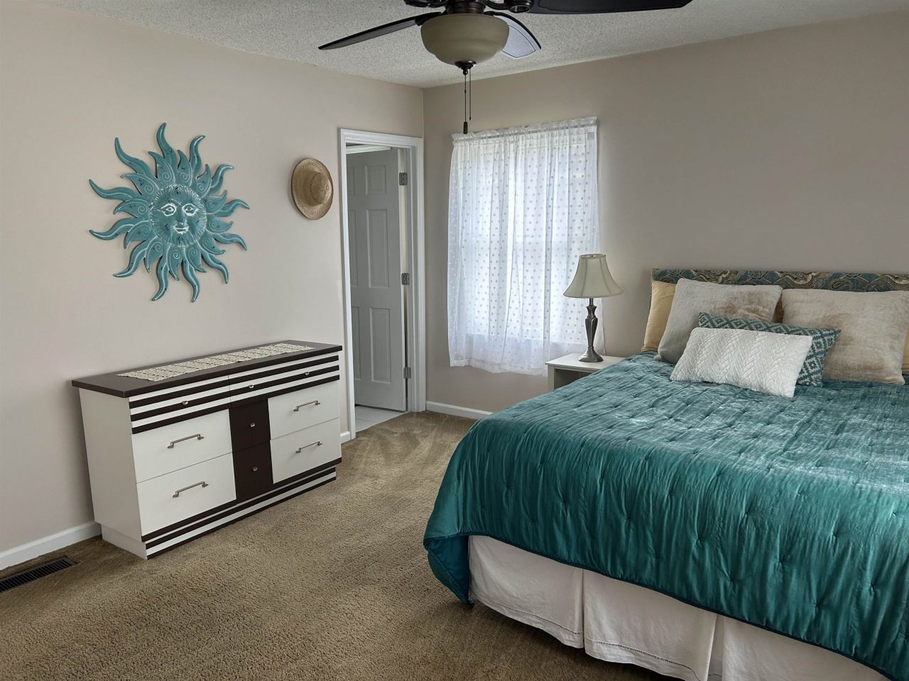 1575 Victoria Ln. Photo 31