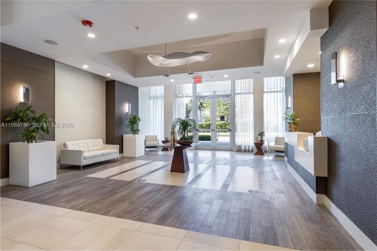 7661 NW 107th Ave , Unit 612, Doral, FL 33178 Photo