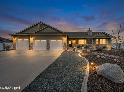 2785 Gordon Avenue, Minden, NV 89423 Photo