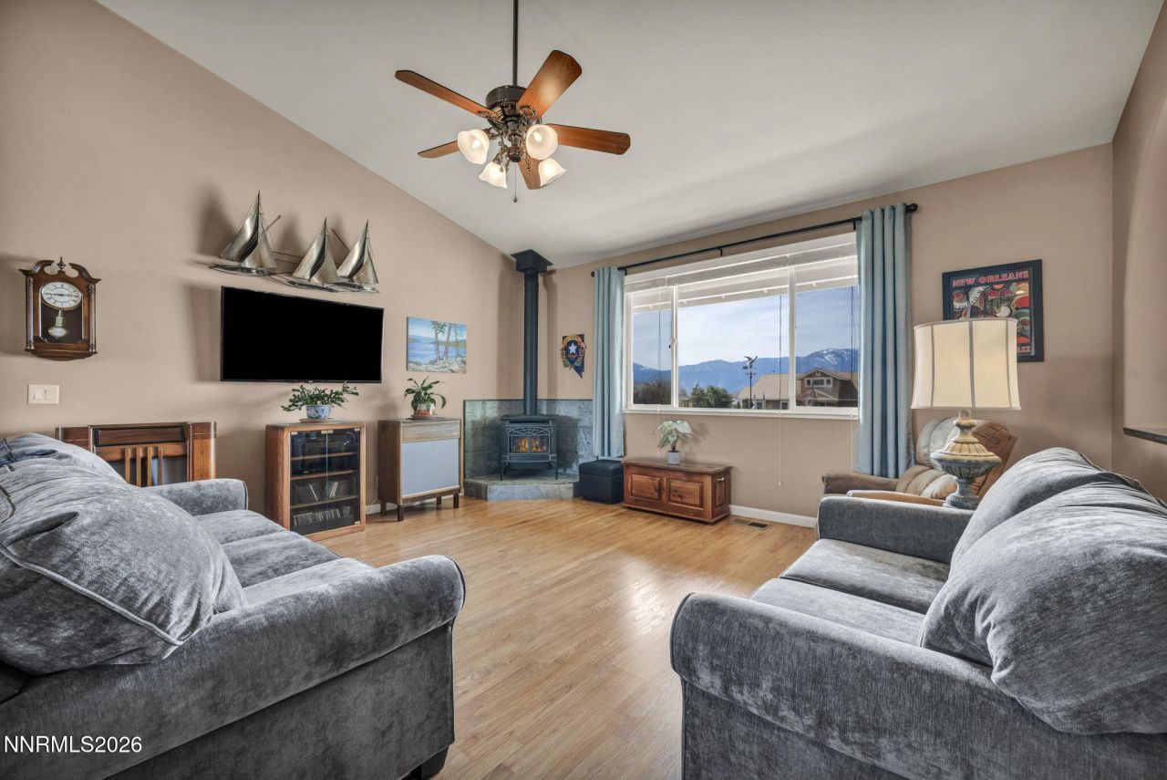 2785 Gordon Avenue, Minden, NV 89423 Photo