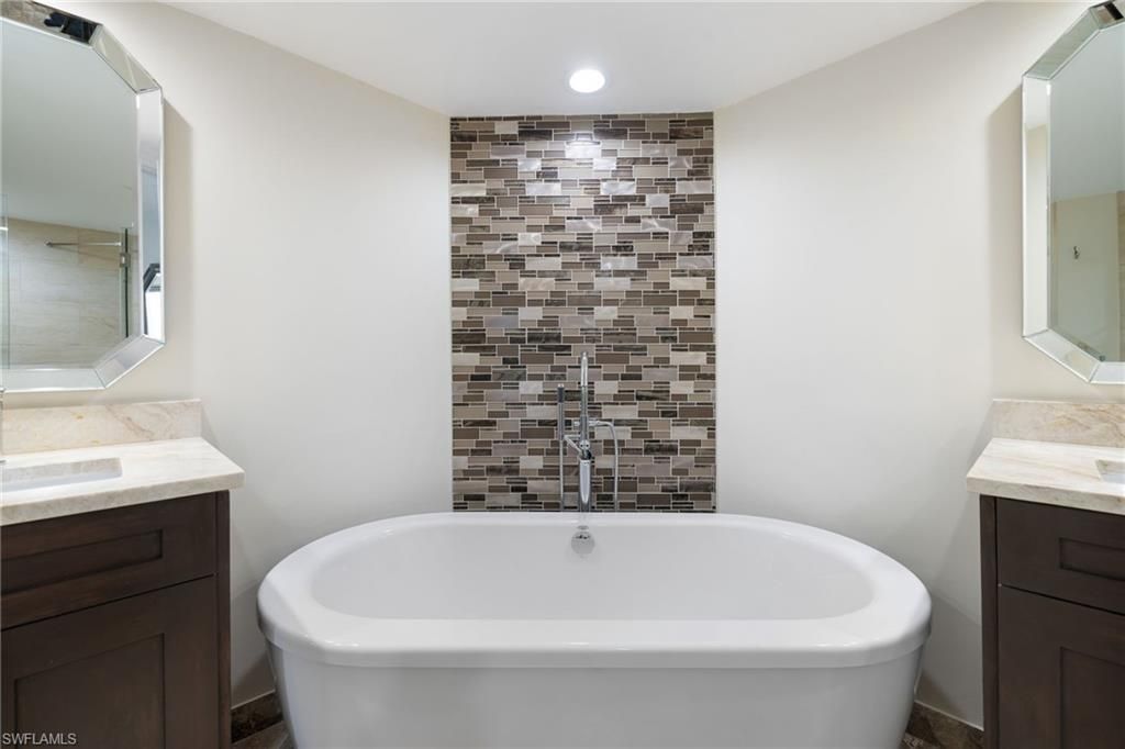 25 Bluebill Ave , Unit A-204, Naples, FL 34108 Photo