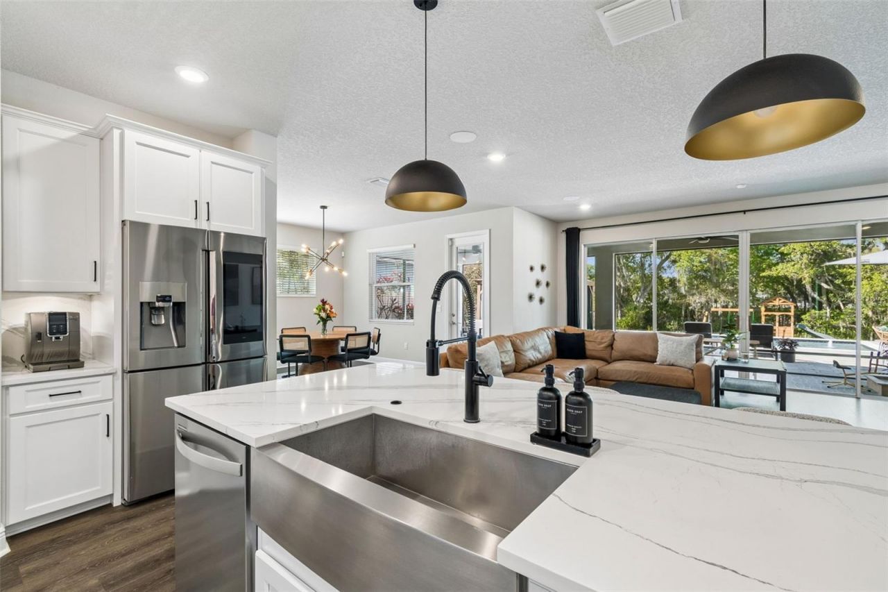 4911 Lakeshore Oaks Court, Tampa, FL 33624 Photo