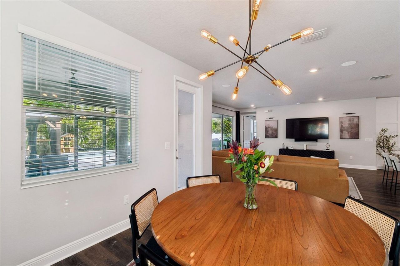 4911 Lakeshore Oaks Court, Tampa, FL 33624 Photo