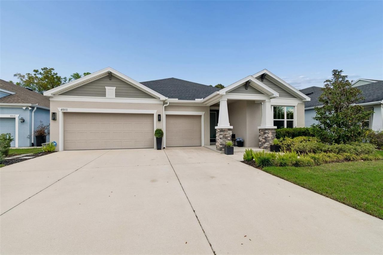 4911 Lakeshore Oaks Court, Tampa, FL 33624 Photo