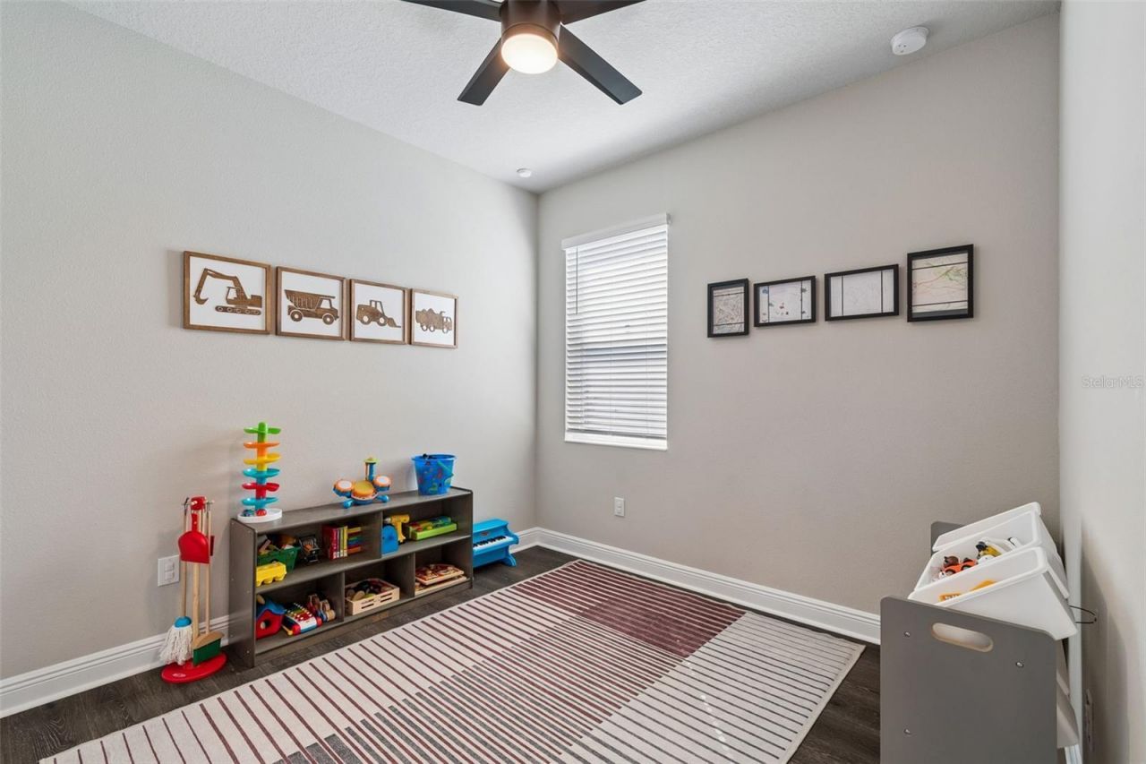 4911 Lakeshore Oaks Court, Tampa, FL 33624 Photo