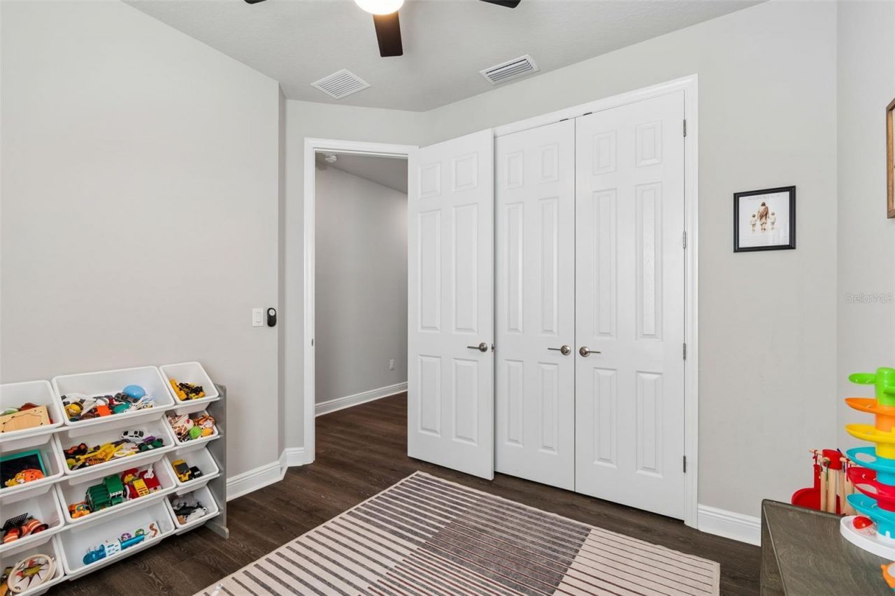 4911 Lakeshore Oaks Court, Tampa, FL 33624 Photo