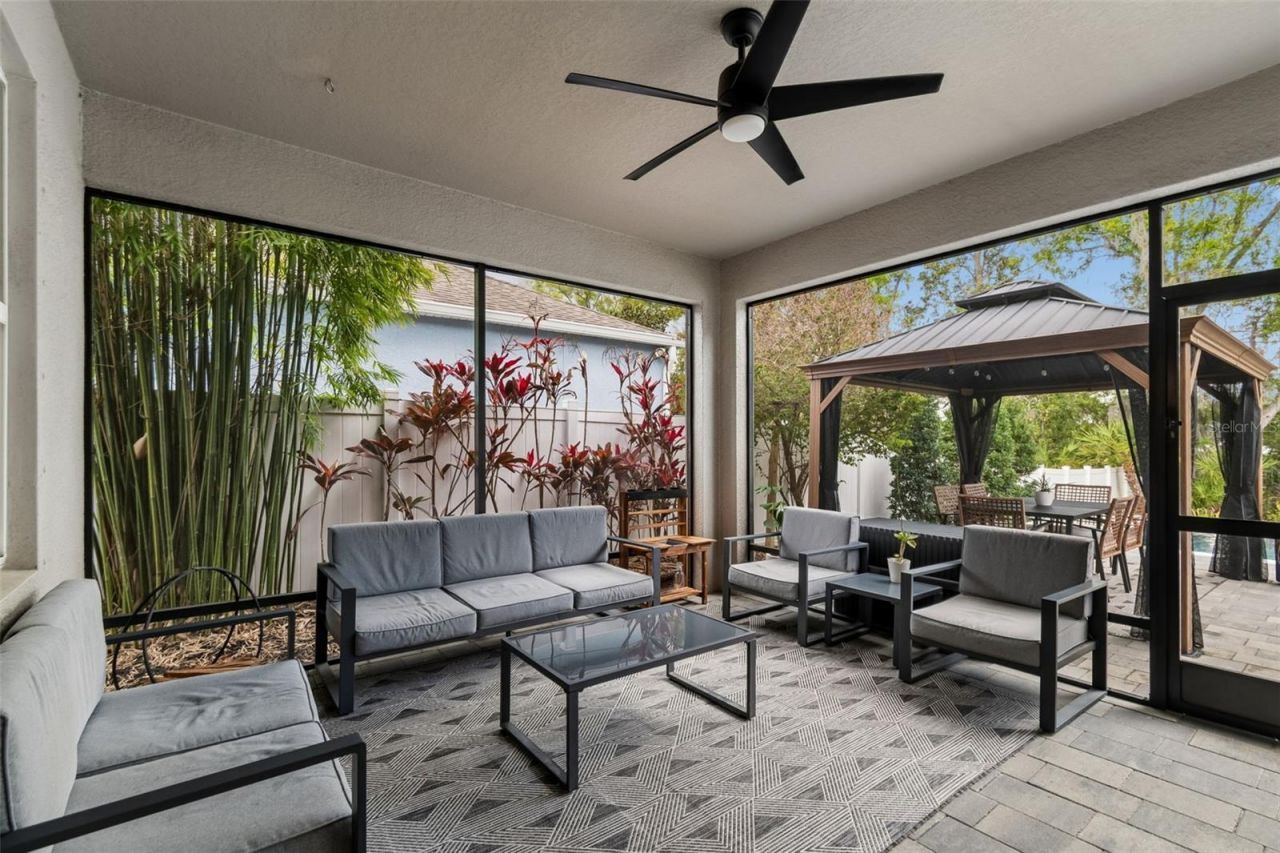 4911 Lakeshore Oaks Court, Tampa, FL 33624 Photo