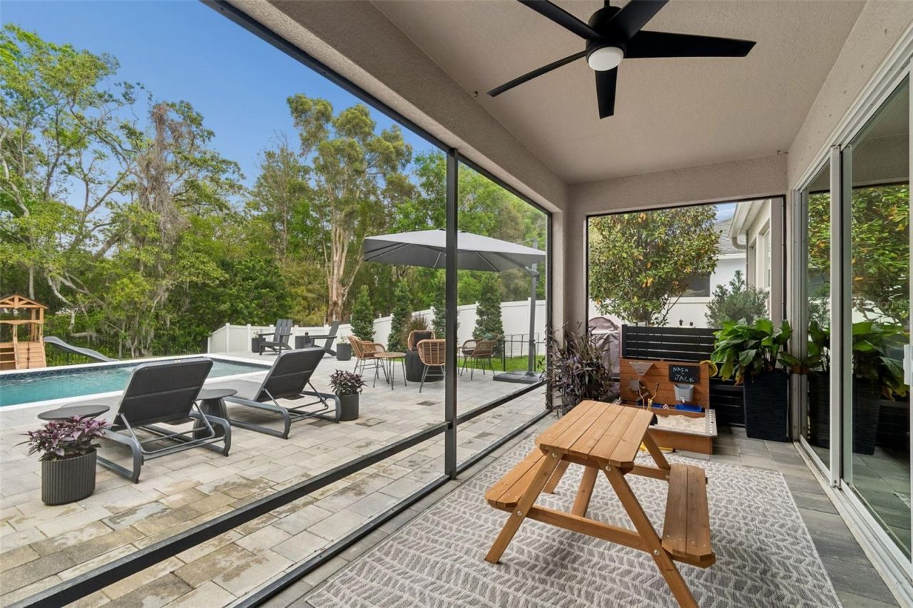 4911 Lakeshore Oaks Court, Tampa, FL 33624 Photo