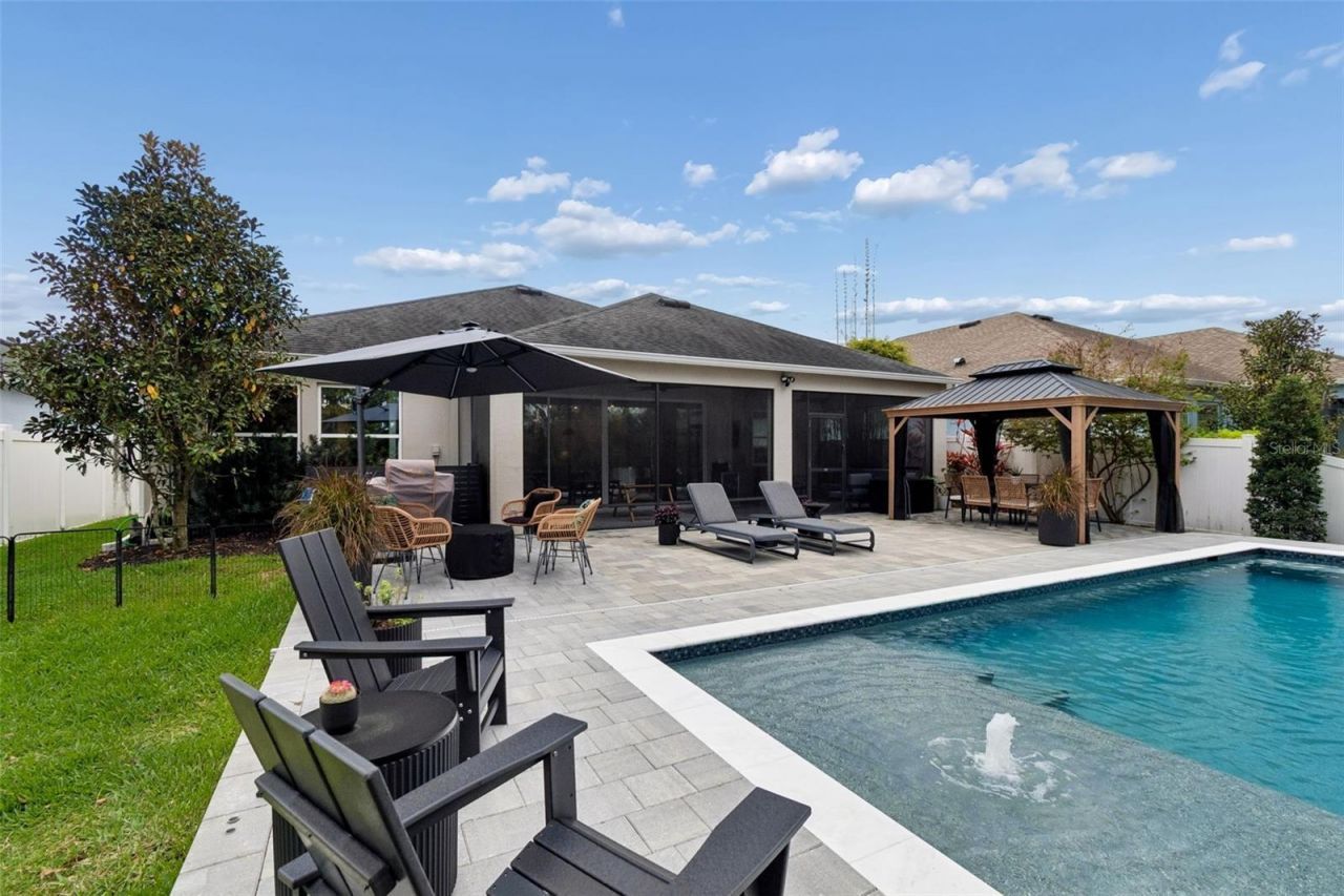 4911 Lakeshore Oaks Court, Tampa, FL 33624 Photo