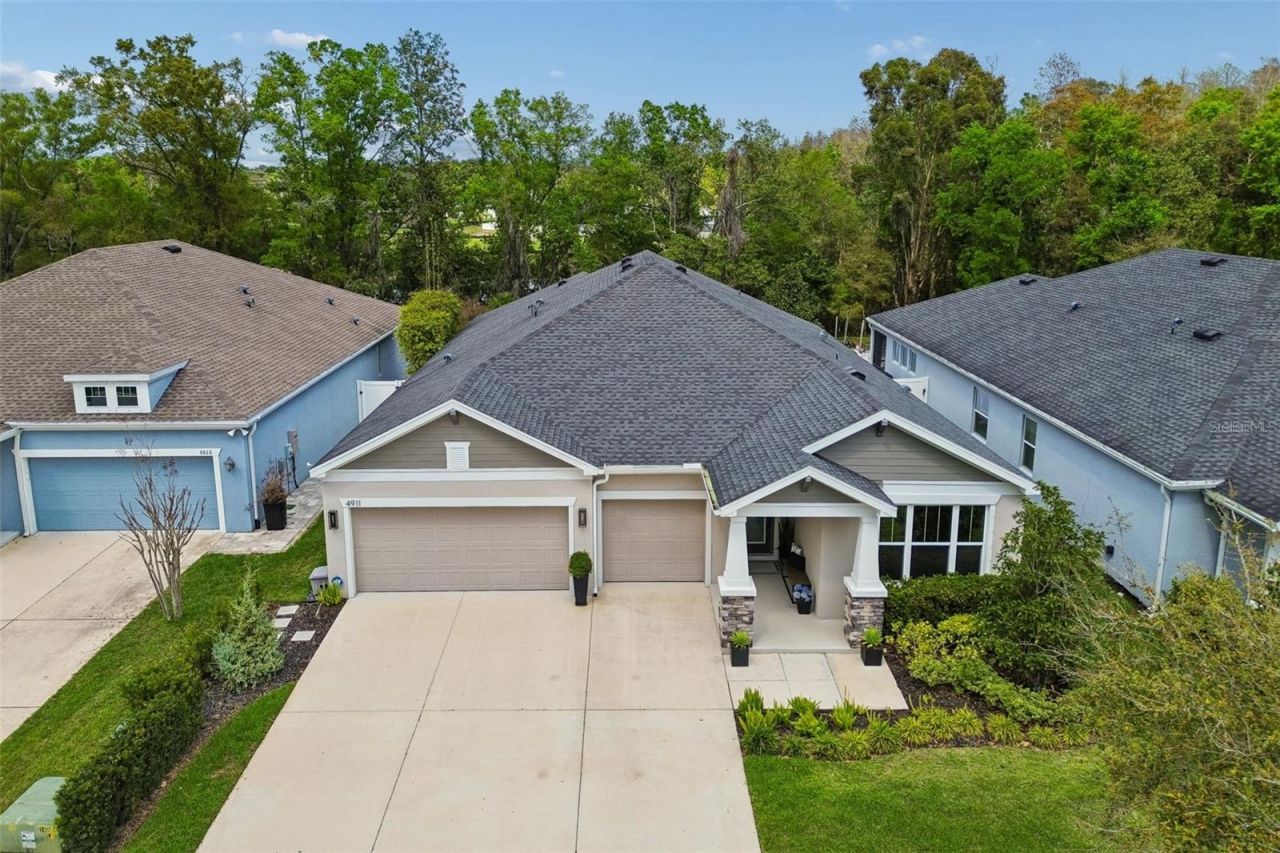 4911 Lakeshore Oaks Court, Tampa, FL 33624 Photo