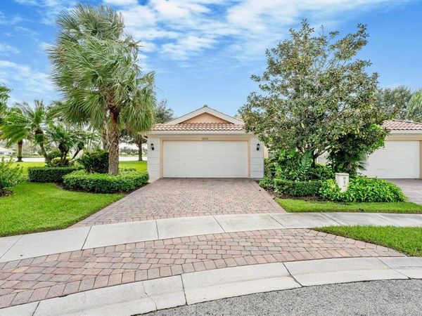 8270 Eleuthera Lane, Wellington, FL 33414
