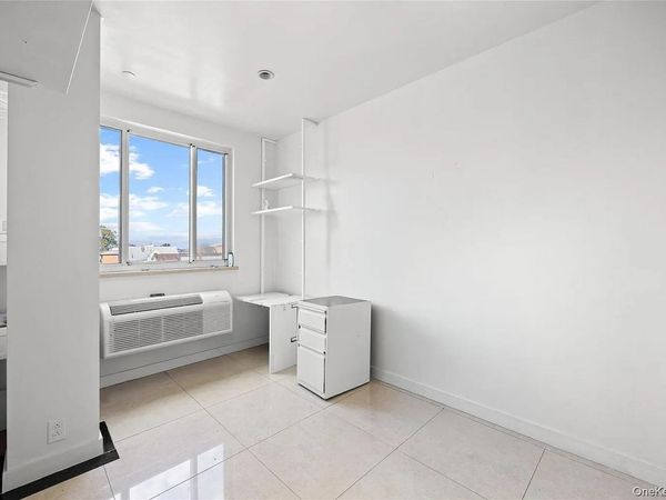 10607 Northern Boulevard , Unit 5B, Corona, NY 11368