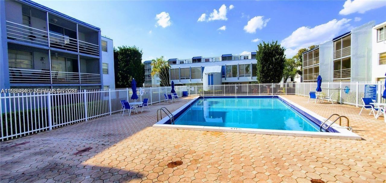 14155 SW 87th St, Unit E310, Miami, FL 33183 Photo