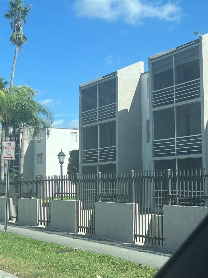 14155 SW 87th St, Unit E310, Miami, FL 33183 Photo