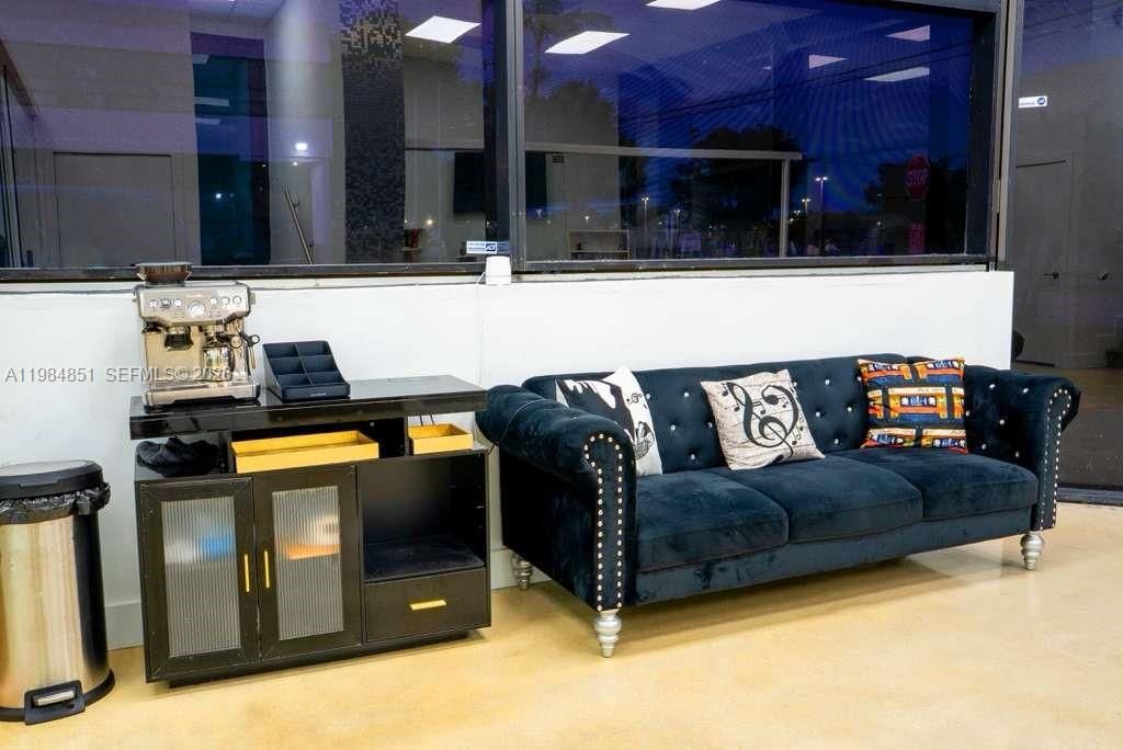 2100 NW 99th Ave , Doral, FL 33172 Photo