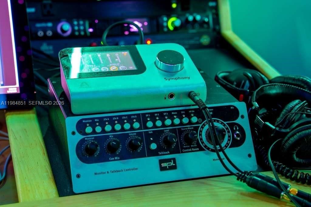 2100 NW 99th Ave , Doral, FL 33172 Photo