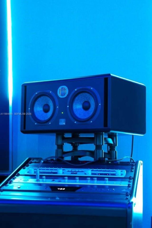 2100 NW 99th Ave , Doral, FL 33172 Photo