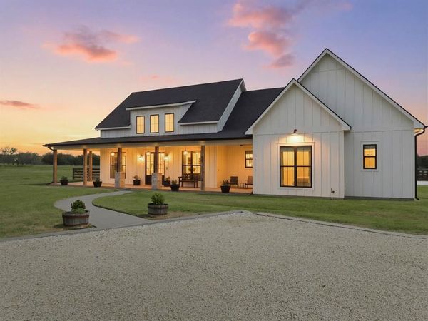 2050 W Elm Mott Drive , Waco, TX 76705