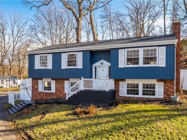 2221 Washington Rd, Pittsburgh, PA 15241