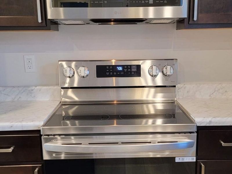 180 Chesapeake Circle, Springfield, OH 45505 Photo 10