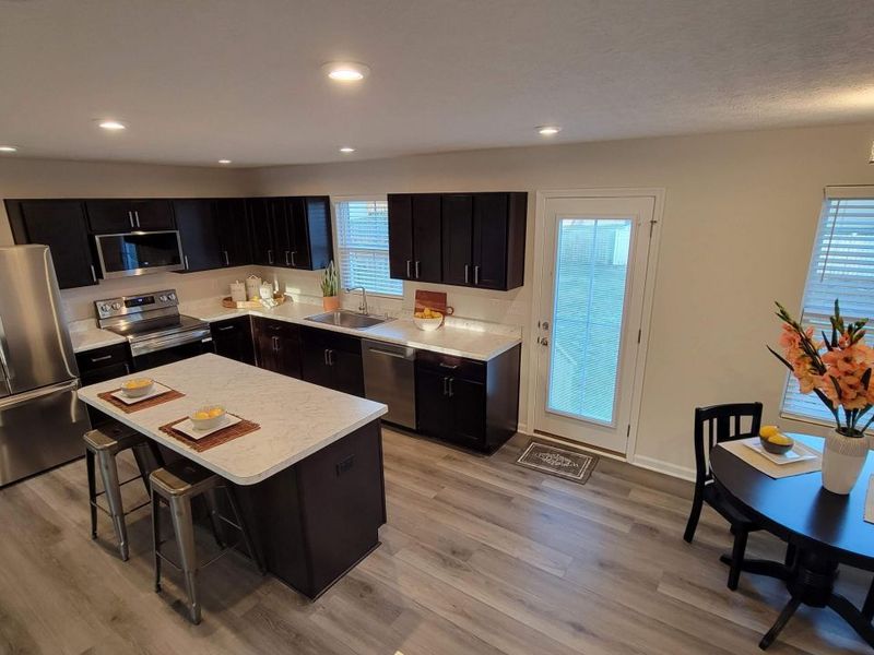 180 Chesapeake Circle, Springfield, OH 45505 Photo 12