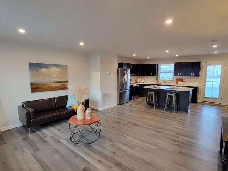 180 Chesapeake Circle, Springfield, OH 45505 Photo 5