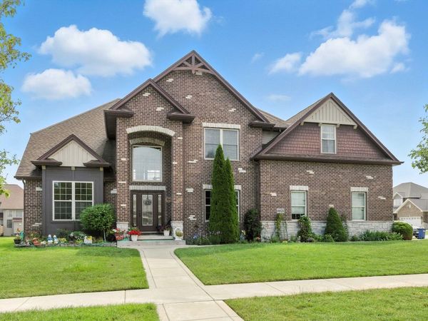 9875 Aster Cove, St. John, IN 46373