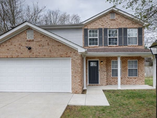 7226 Hidden Lake Dr, Fairview, TN 37062