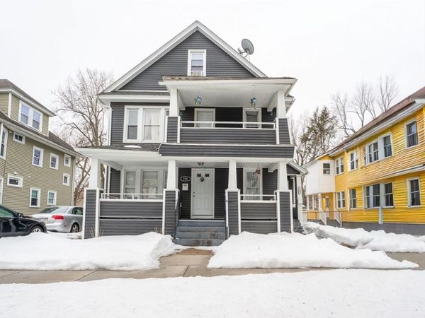 158-160 Oak Grove Ave, Springfield, MA 01109