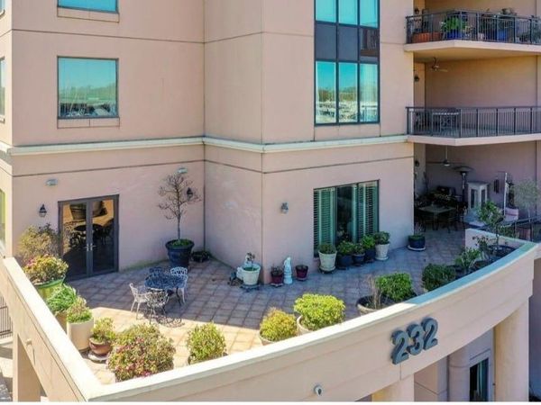 232 LAKE MARINA Avenue , Unit 2A, New Orleans, LA 70124