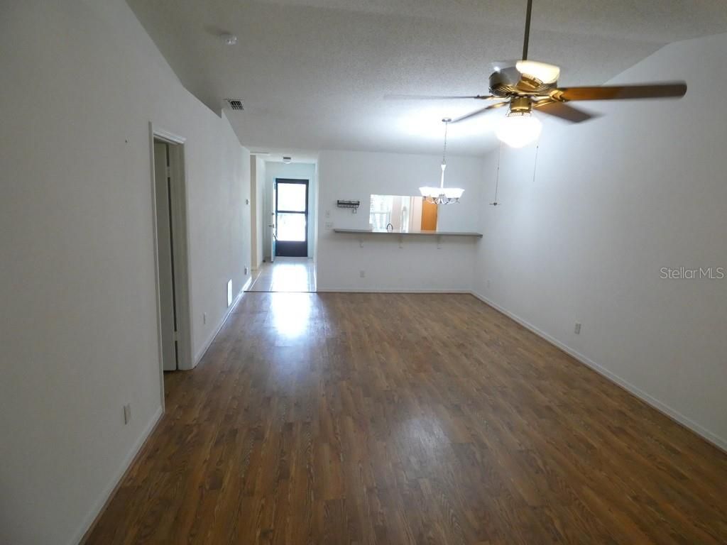 2211 Eisenhower Drive, Unit 106, Dunedin, FL 34698 Photo