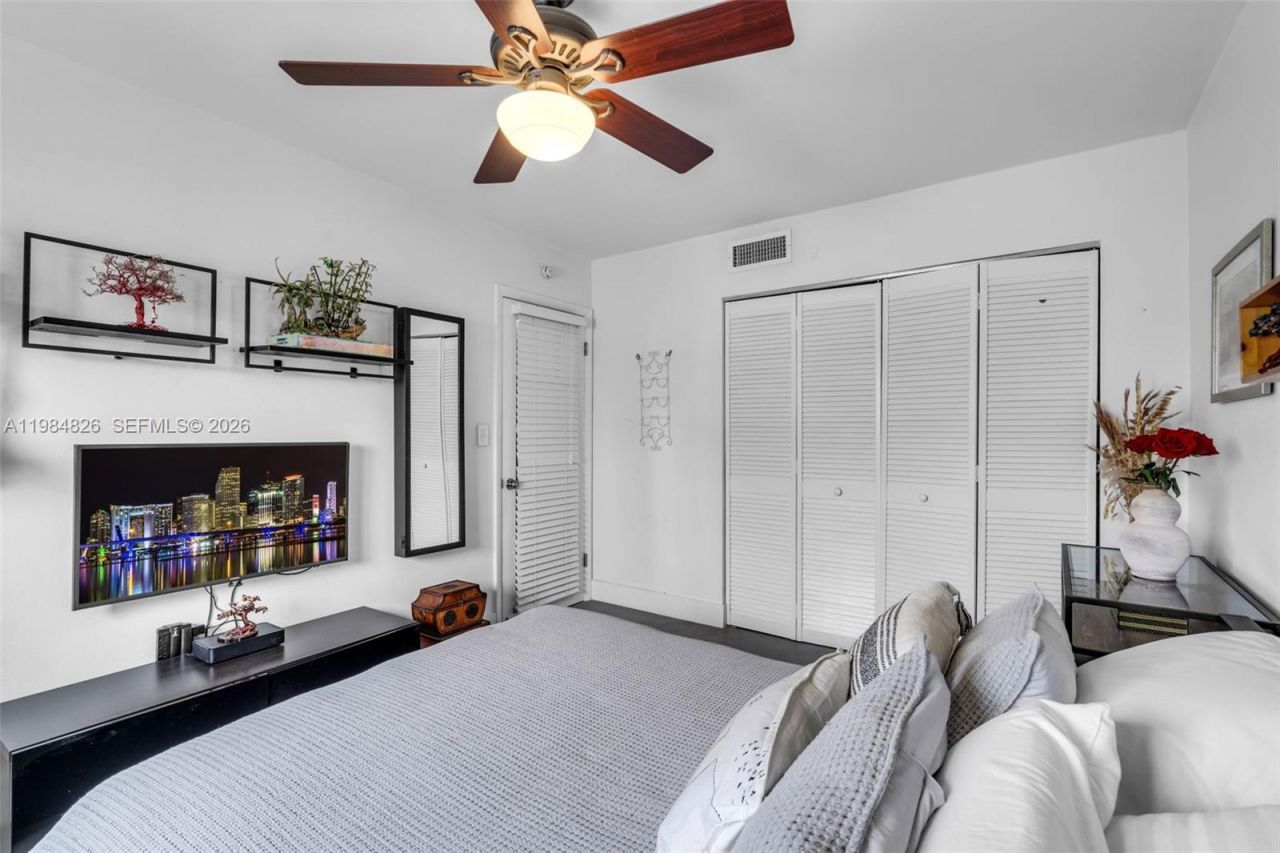 820 Salzedo St , Unit 403, Coral Gables, FL 33134 Photo