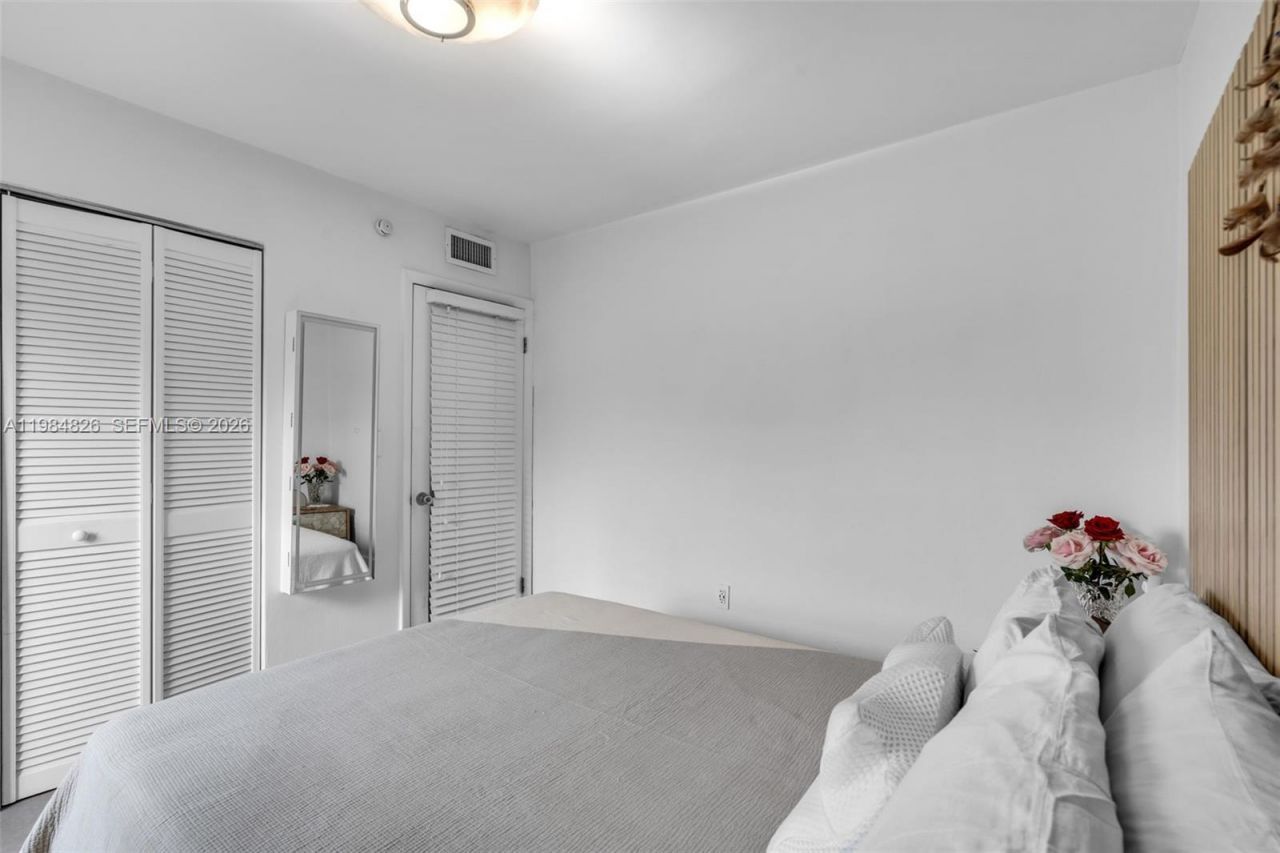 820 Salzedo St , Unit 403, Coral Gables, FL 33134 Photo