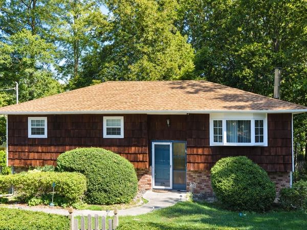 14 Kenneth Avenue , Huntington, NY 11743