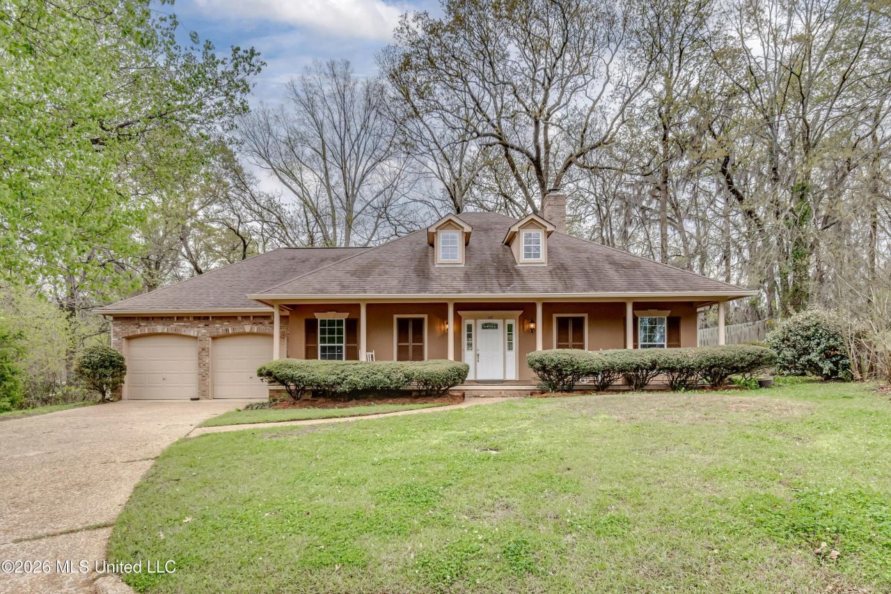 107 Newport Circle, Clinton, MS 39056 Main Photo