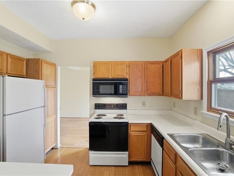 2280 Polo Park Drive, Miami Township, OH 45439 Photo 12