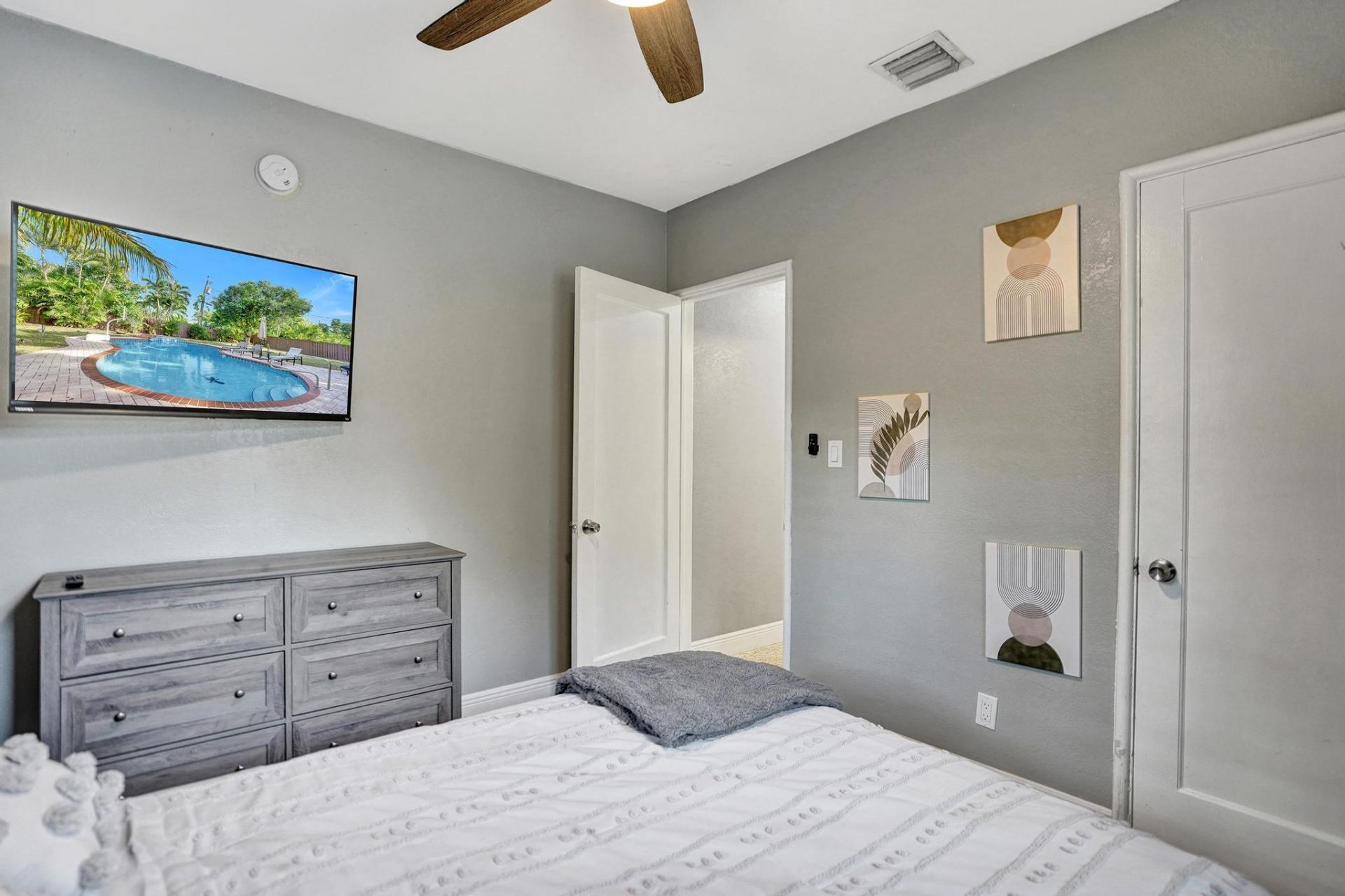 1728 NE 17th Terrace, Fort Lauderdale, FL 33305 Photo