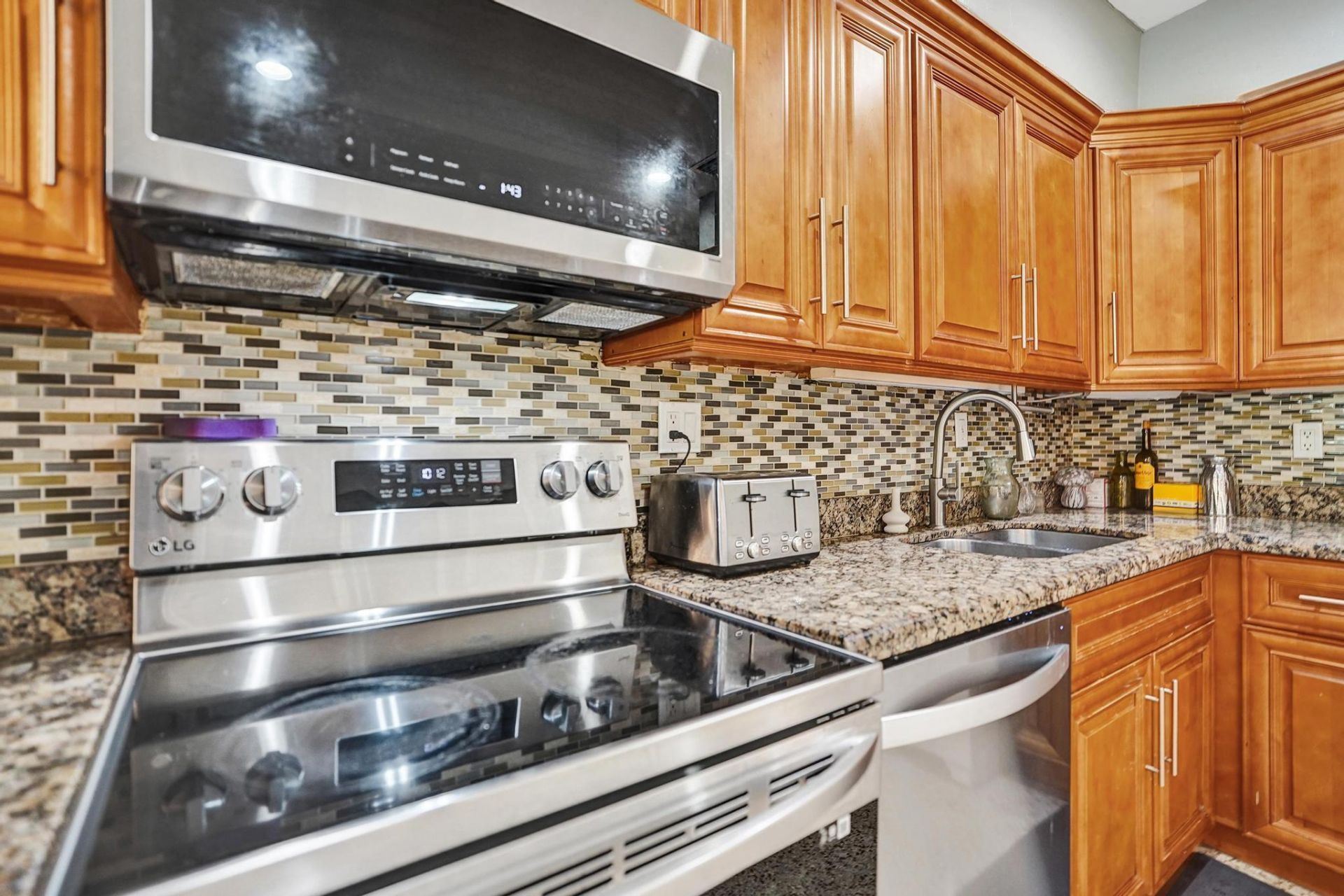1728 NE 17th Terrace, Fort Lauderdale, FL 33305 Photo