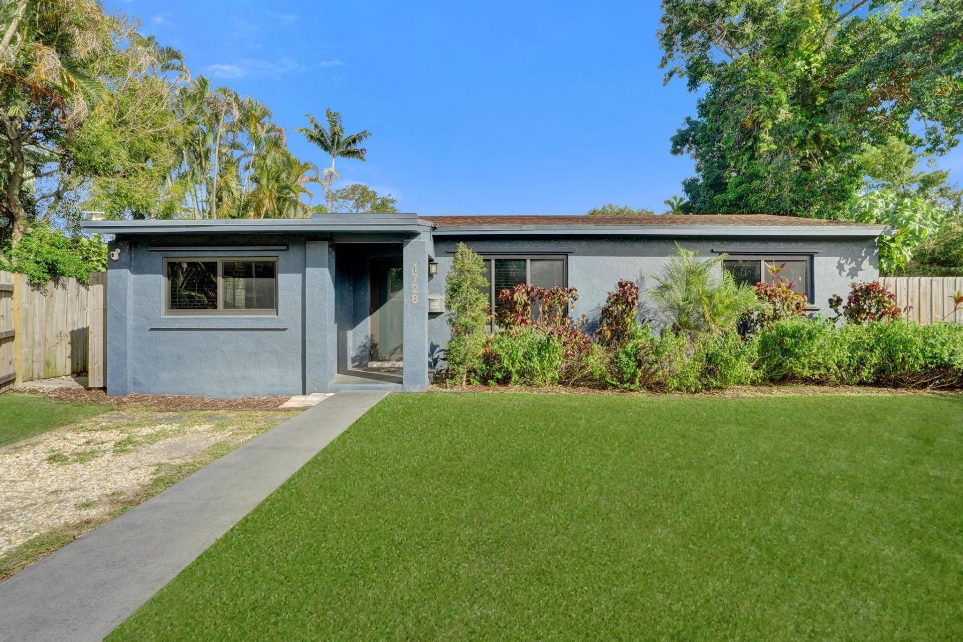1728 NE 17th Terrace, Fort Lauderdale, FL 33305 Photo