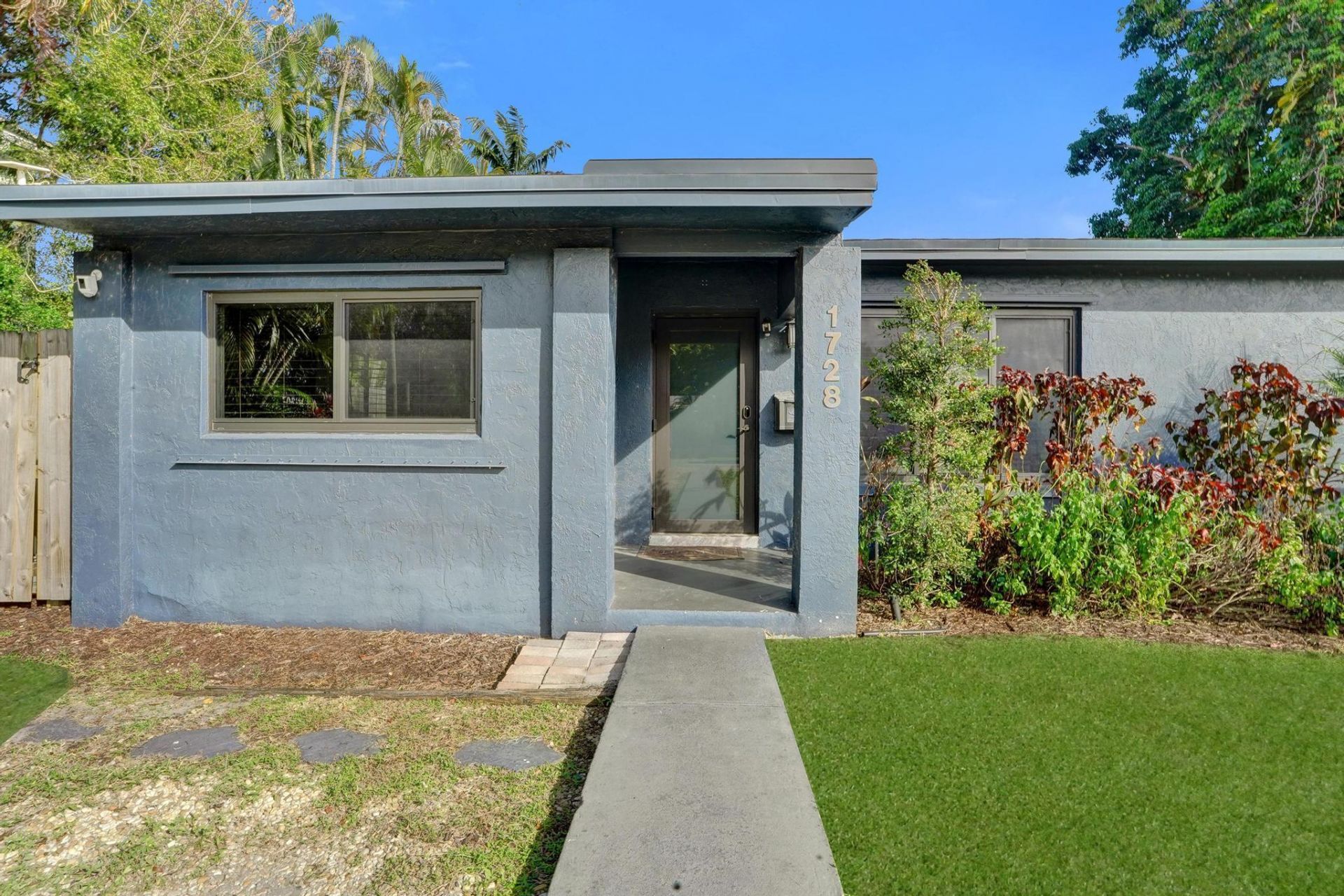 1728 NE 17th Terrace, Fort Lauderdale, FL 33305 Photo