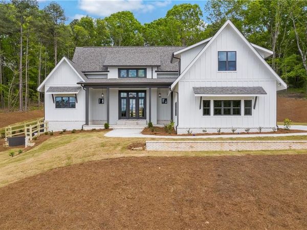 151 Palisade Drive , Rydal, GA 30171